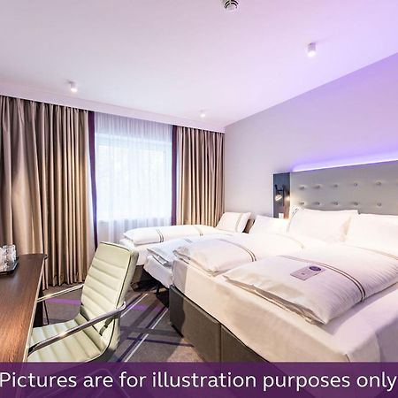 Premier Inn Stuttgart Airport Leinfelden-Echterdingen Esterno foto