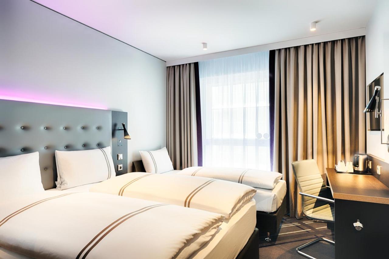Premier Inn Stuttgart Airport Leinfelden-Echterdingen Esterno foto