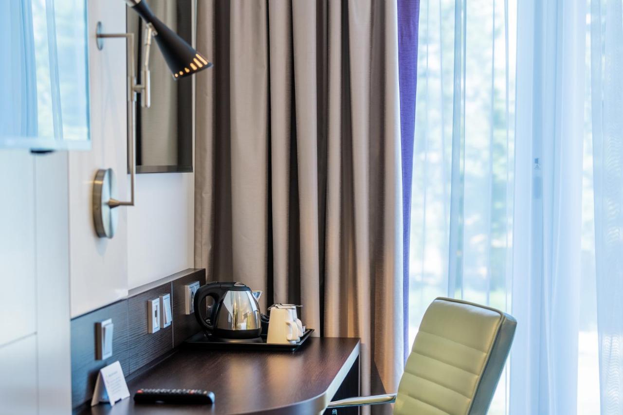 Premier Inn Stuttgart Airport Leinfelden-Echterdingen Esterno foto