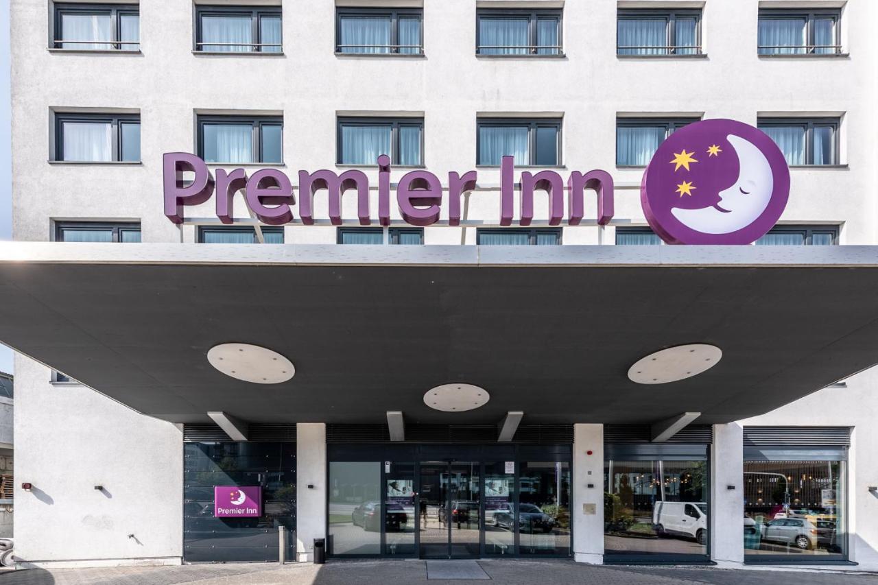 Premier Inn Stuttgart Airport Leinfelden-Echterdingen Esterno foto